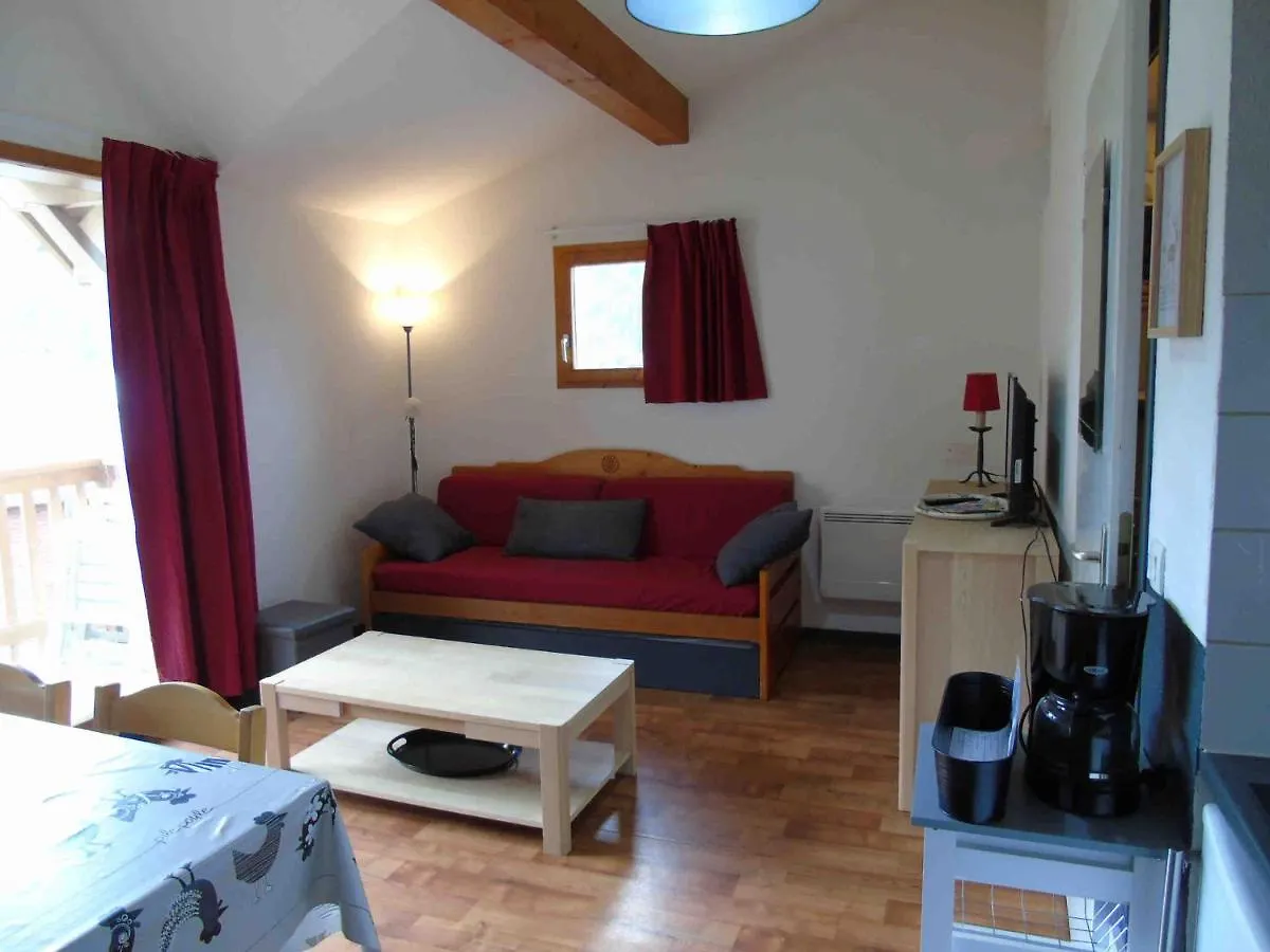 Appartement Familial A Valfrejus, Proche Des Pistes Et Commerces, Balcon Sud, Tout Equipe, 6 Couchages - Fr-1-561-13 Valfrejus